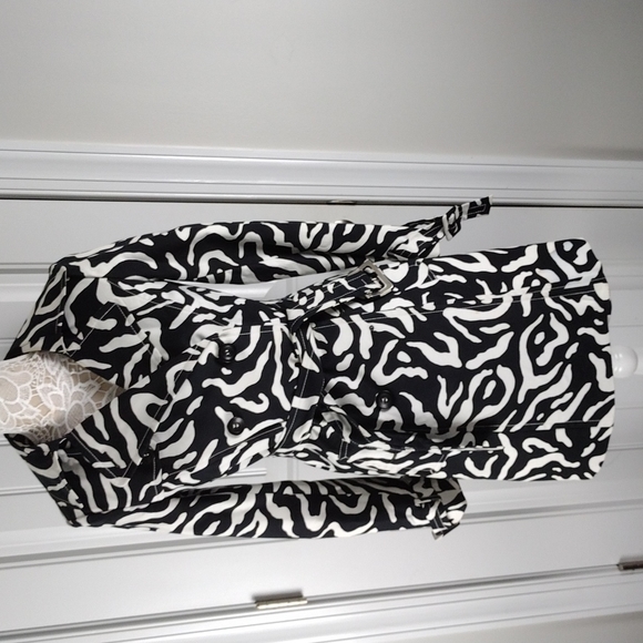 The Limited Jackets & Blazers - Limited Black/White Zebra Print Trench Coat with Belt Size Small